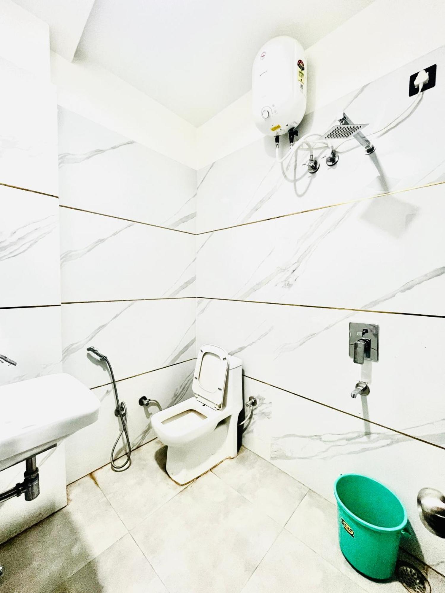 Hotel Green Apple Bareilly Ngoại thất bức ảnh