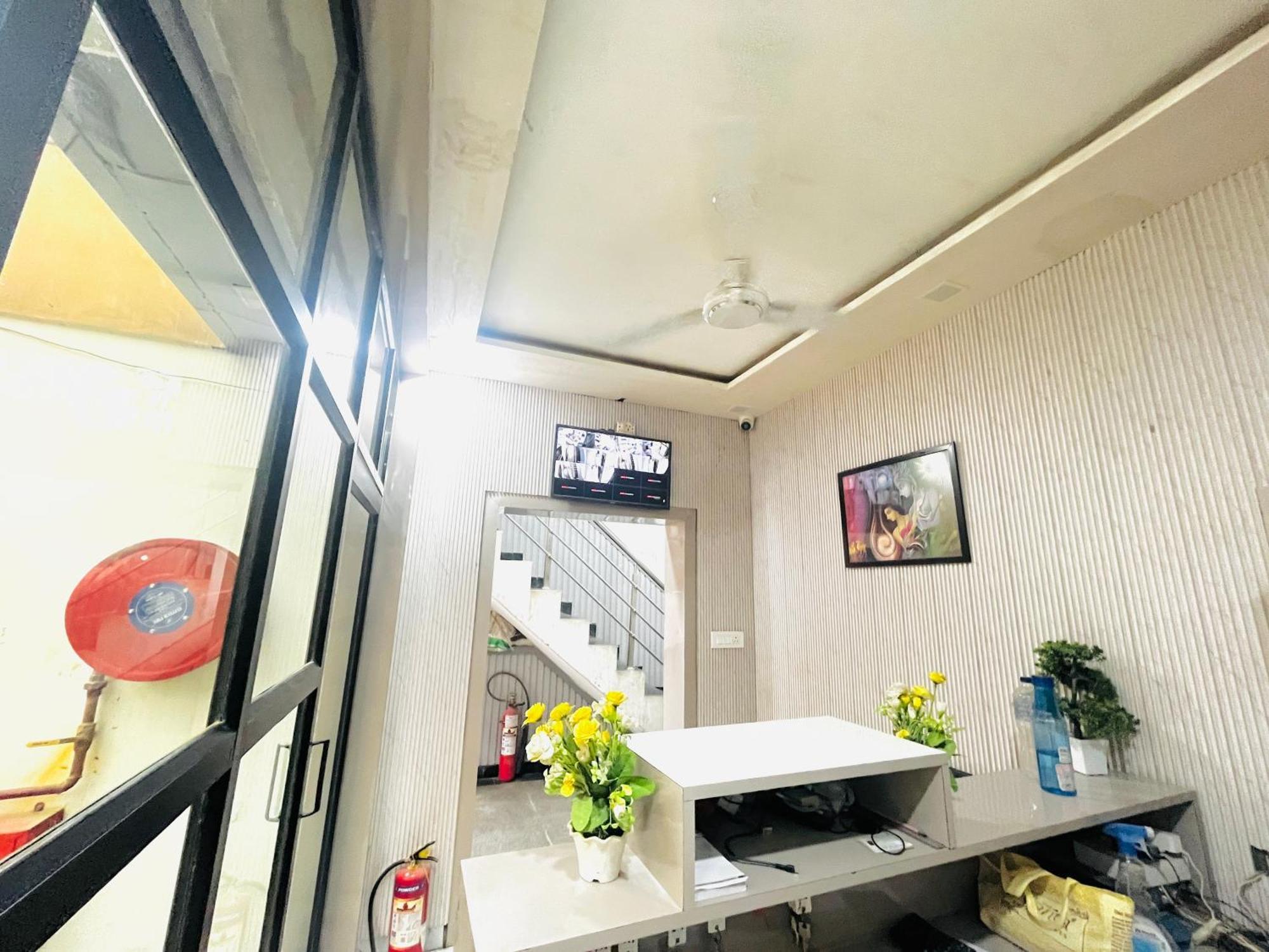 Hotel Green Apple Bareilly Ngoại thất bức ảnh